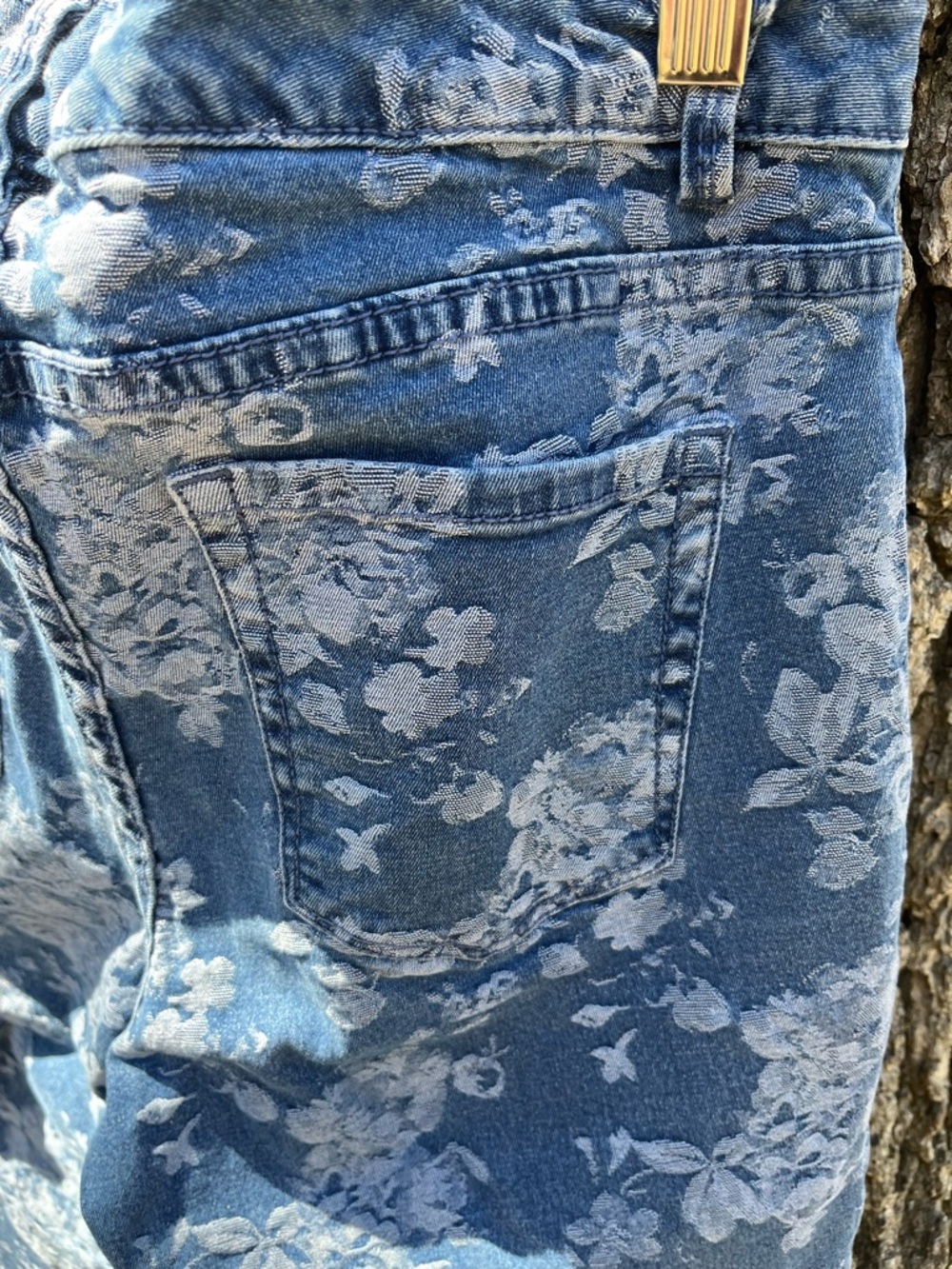 ⭐️Coldwater Creek Natural Fit Floral Jean in size 8